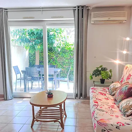 Les Lavandines 1-6 By Interhome