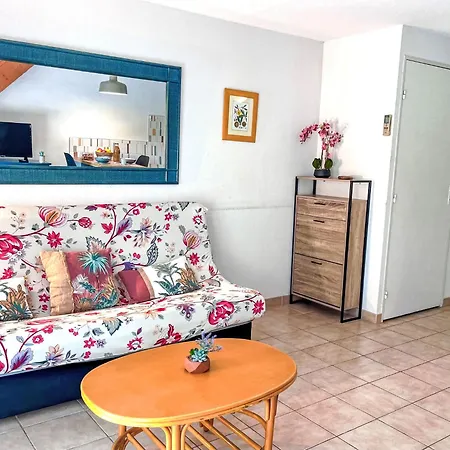 Les Lavandines 1-6 By Interhome Дом отдыха