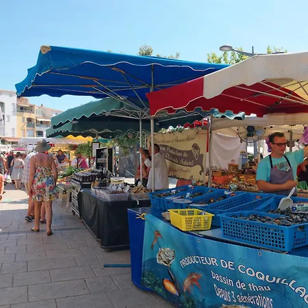 Les Lavandines 1-6 By Interhome *