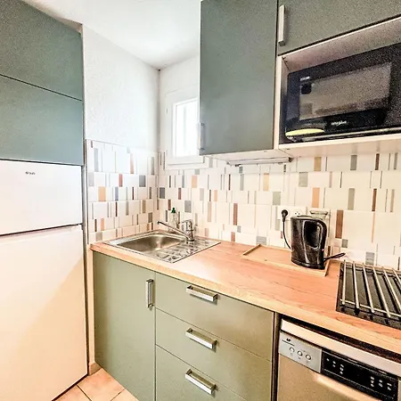 Les Lavandines 1-6 By Interhome 度假居 *