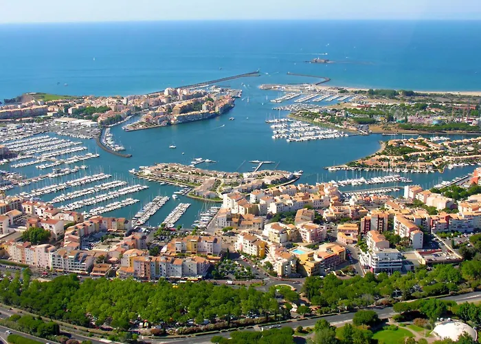 Les Lavandines 1-6 By Interhome