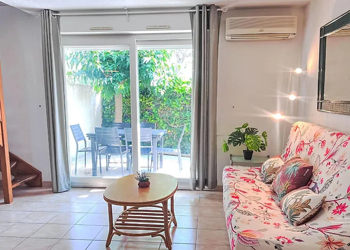 Les Lavandines 1-6 By Interhome